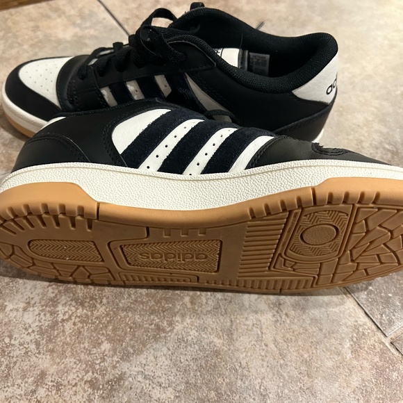 Adidas Youth Size 4 Sneakers - Picture 3 of 3